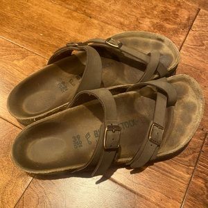 Birkenstock Mayari (Stone)